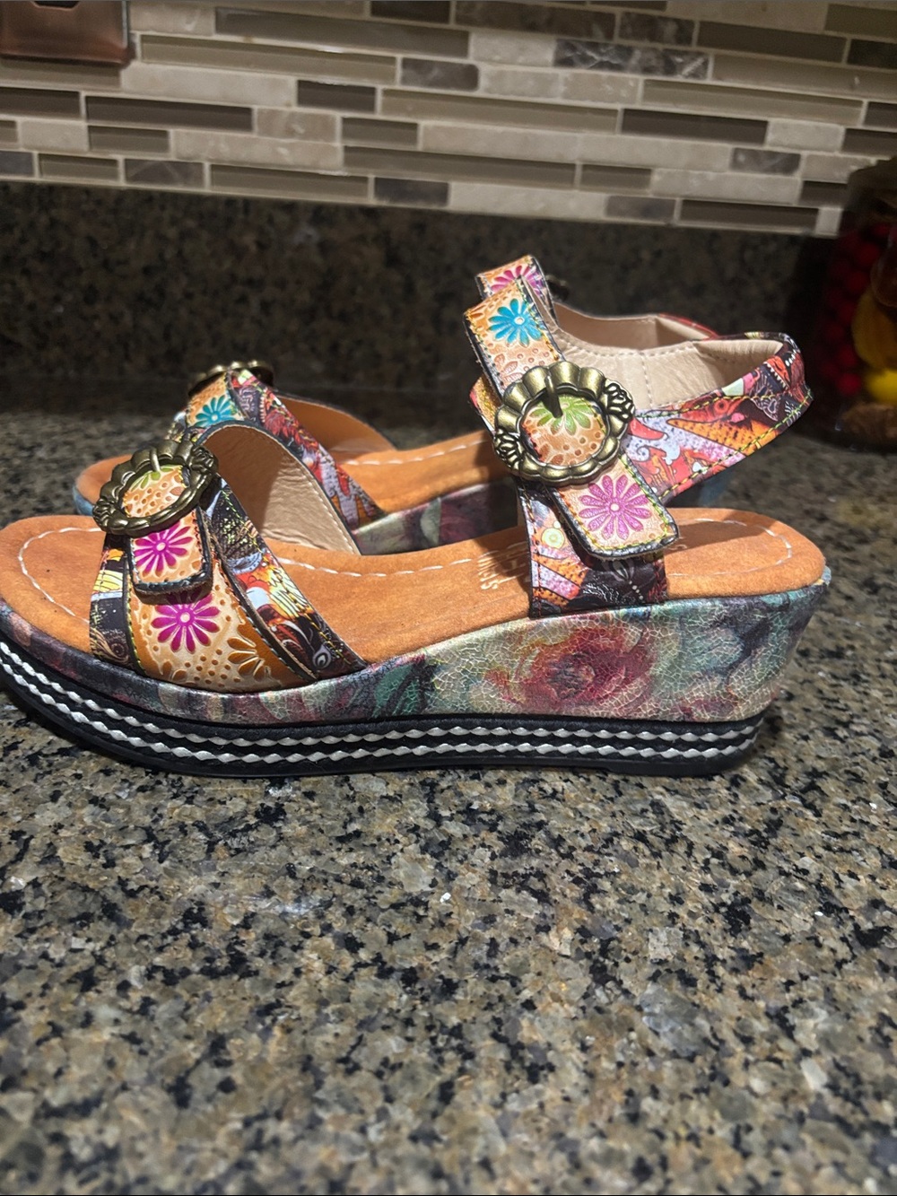 L'ATISTE Floral Multi-Color Platform Sandals with Decorative Buckles